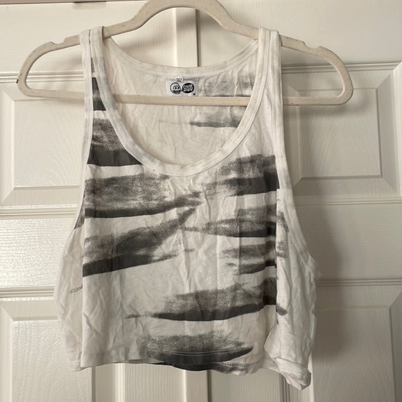 Cheap Monday medium crop workout tank - Picture 1 of 2